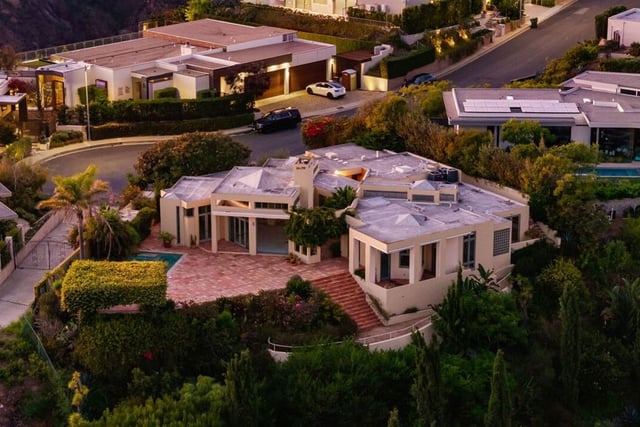 1058 Vista Grande Drive, Pacific Palisades, CA 90272 — photo 52 of 60