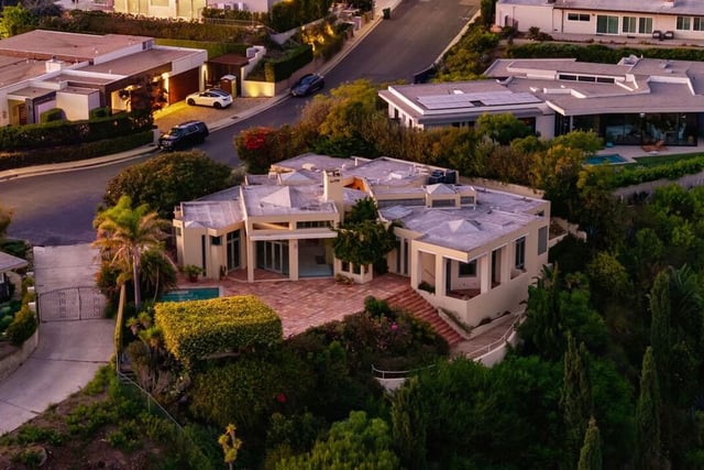 1058 Vista Grande Drive, Pacific Palisades, CA 90272 — photo 53 of 60