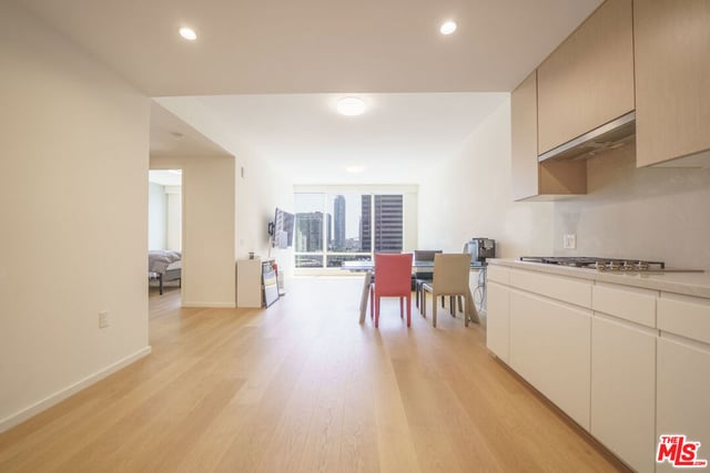877 Francisco Street 1208, Los Angeles, CA 90017 — photo 2 of 35