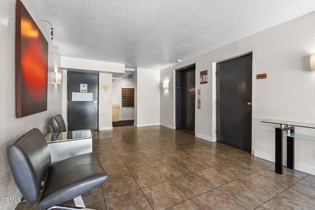 5565 Canoga Avenue 312, Woodland Hills, CA 91367 — photo 3 of 34