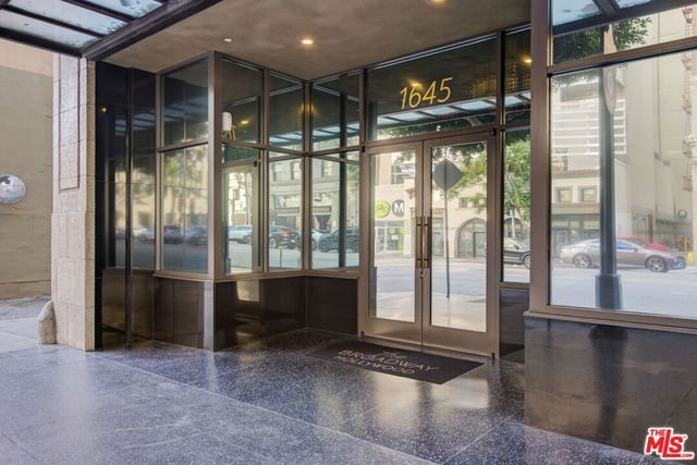 1645 N Vine Street 911, Los Angeles, CA 90028 — photo 3 of 60