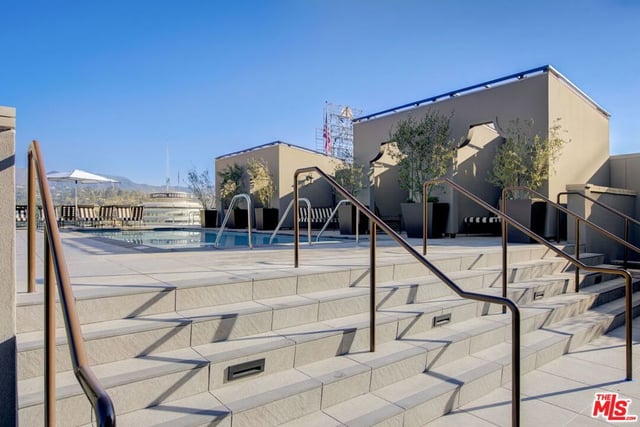 1645 N Vine Street 911, Los Angeles, CA 90028 — photo 43 of 60