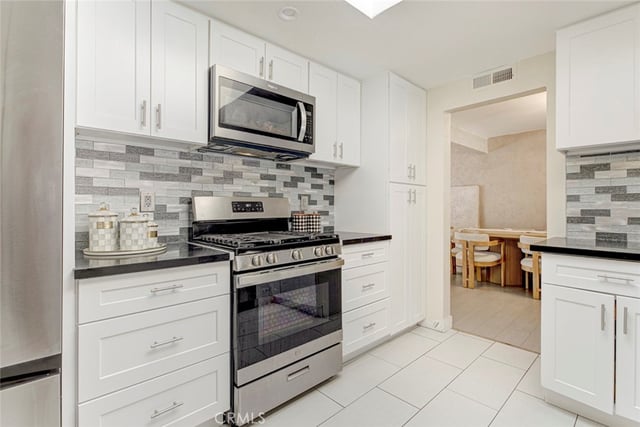 13889 Nurmi, Sylmar, CA 91342 — photo 17 of 73