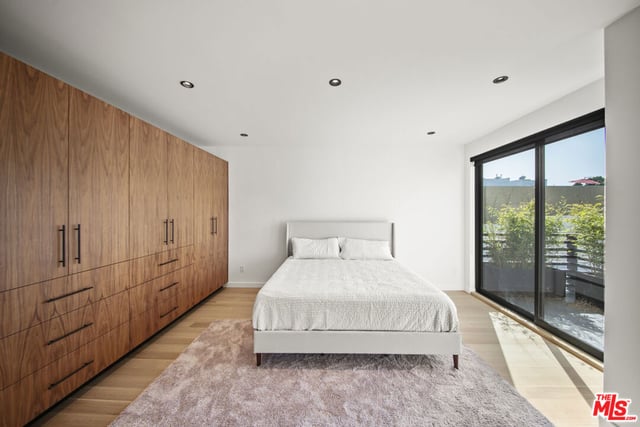 212 Bay Street 103, Santa Monica, CA 90405 — photo 17 of 43