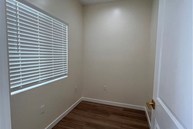 10658 East Avenue R10, Littlerock, CA 93543 — photo 10 of 51