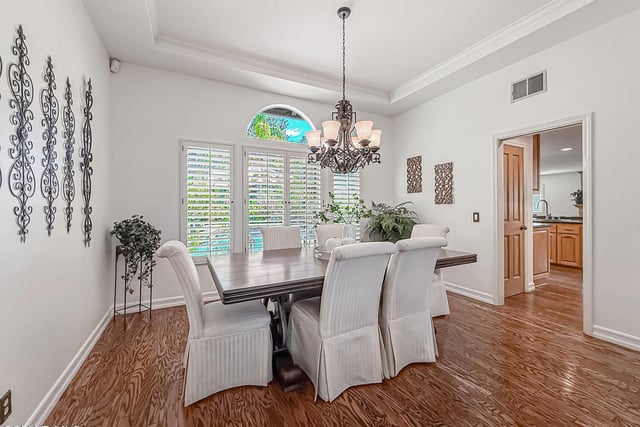 667 Azure Hills Drive, Simi Valley, CA 93065 — photo 11 of 68