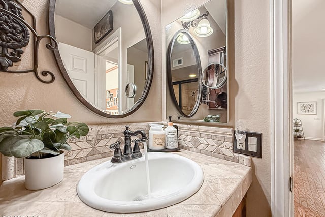 667 Azure Hills Drive, Simi Valley, CA 93065 — photo 29 of 68