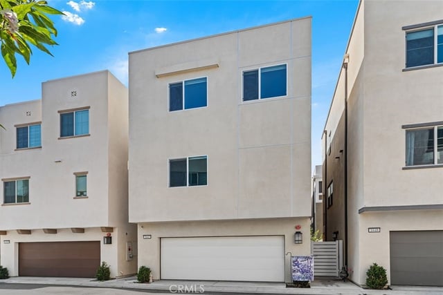 1642 W Saratoga Lane, San Pedro, CA 90732 — photo 11 of 62
