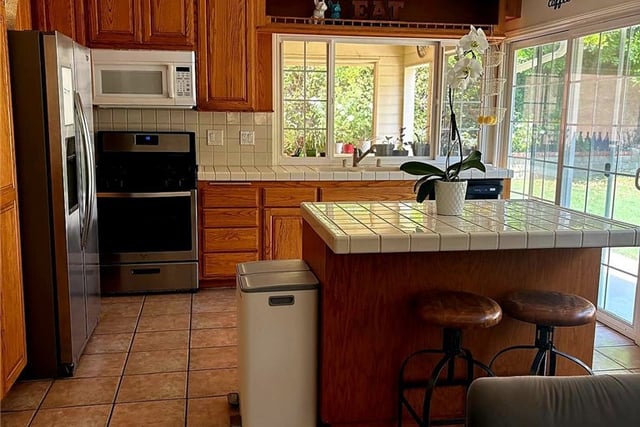 2100 Shady Brook dr, Thousand Oaks, CA 91362 — photo 13 of 22