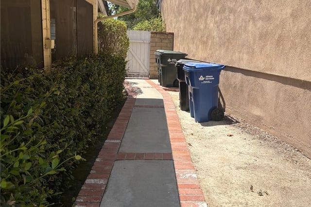 2100 Shady Brook dr, Thousand Oaks, CA 91362 — photo 7 of 22