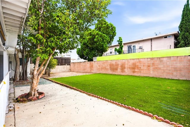 11840 Gilmore, Los Angeles, CA 91606 — photo 27 of 32
