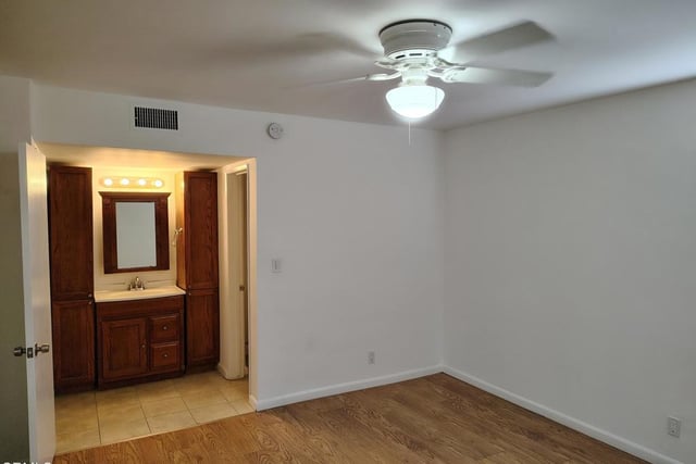 18307 Burbank 51, Tarzana, CA 91356 — photo 5 of 19