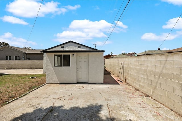 637 E 121st Place, Los Angeles, CA 90059 — photo 30 of 35