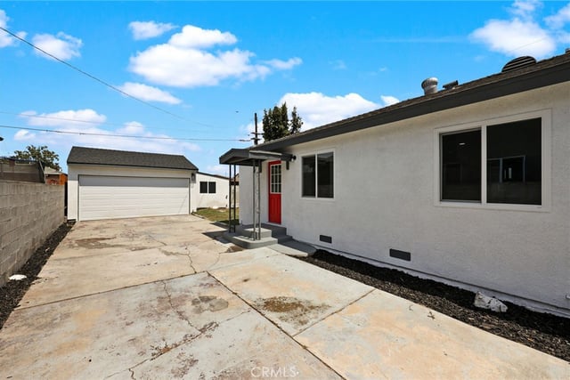 637 E 121st Place, Los Angeles, CA 90059 — photo 33 of 35