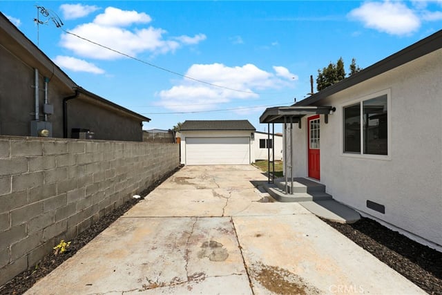 637 E 121st Place, Los Angeles, CA 90059 — photo 34 of 35