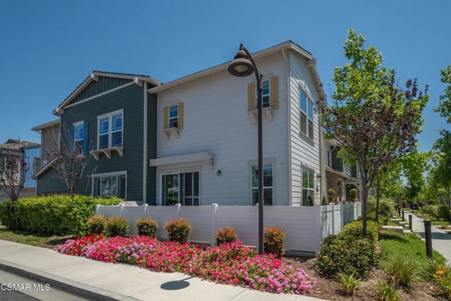 114 Red Brick Drive 1, Simi Valley, CA 93065 — photo 2 of 33