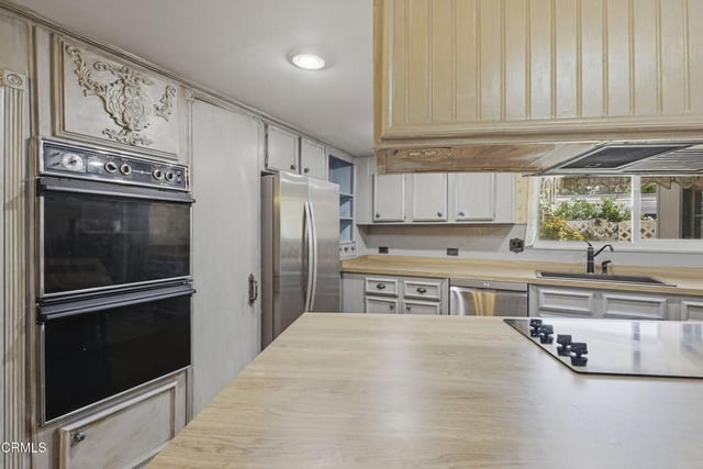 36 Whitman Court 36, Ventura, CA 93003 — photo 12 of 57