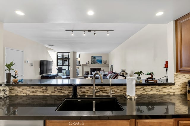 5230 Bellingham 7, Valley Village, CA 91607 — photo 3 of 37