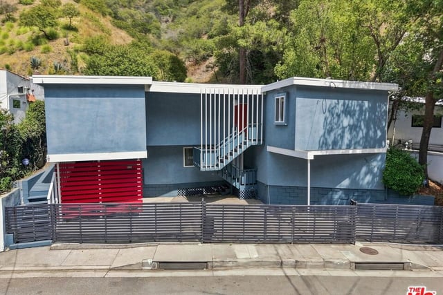 1308 N Beverly Glen Boulevard, Los Angeles, CA 90077 — photo 2 of 43