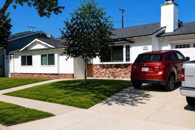 3328 Greenville Avenue, Simi Valley, CA 93063 — photo 2 of 28