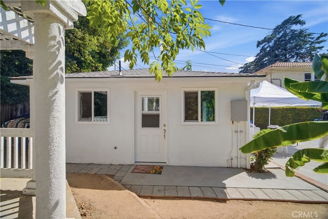 1826 Wellington Road, Los Angeles, CA 90019 — photo 10 of 25