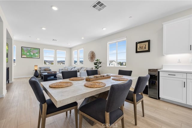 27105 Valley Oak, Valencia, CA 91381 — photo 4 of 41