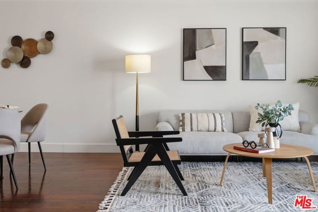 906 S Serrano Avenue 401, Los Angeles, CA 90006 — photo 10 of 41