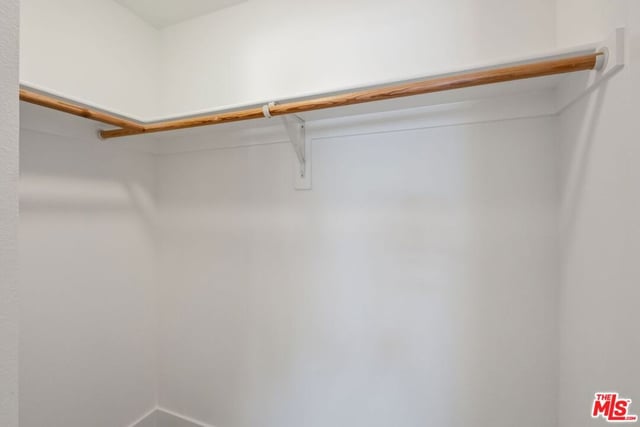 906 S Serrano Avenue 401, Los Angeles, CA 90006 — photo 24 of 41