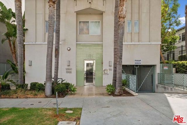 906 S Serrano Avenue 401, Los Angeles, CA 90006 — photo 5 of 41