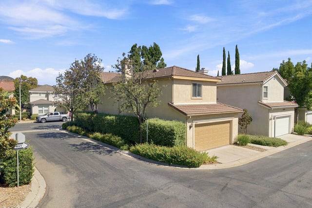 2493 Aurora Lane, Simi Valley, CA 93063 — photo 6 of 44