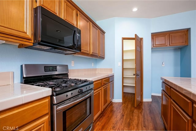 3102 E Topaz, Lancaster, CA 93535 — photo 4 of 24