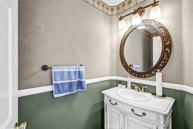 31344 Nichols Lane, Castaic, CA 91384 — photo 10 of 37