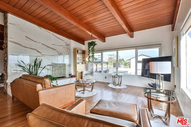 5720 S Chariton Avenue, Los Angeles, CA 90056 — photo 17 of 59