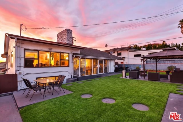 5720 S Chariton Avenue, Los Angeles, CA 90056 — photo 51 of 59