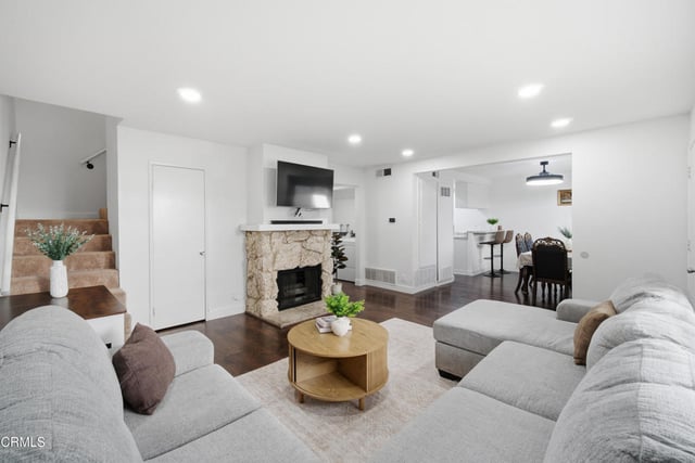536 Spring Road 98, Moorpark, CA 93021 — photo 10 of 34