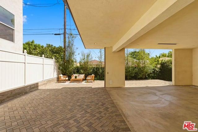 3130 Hutchison Avenue, Los Angeles, CA 90034 — photo 17 of 18