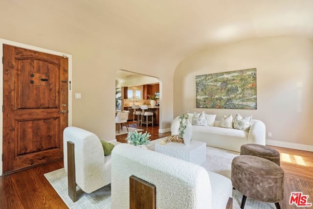 3130 Hutchison Avenue, Los Angeles, CA 90034 — photo 3 of 18