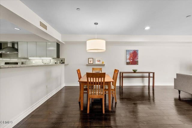 1353 N Fuller Avenue 204, Los Angeles, CA 90046 — photo 6 of 28
