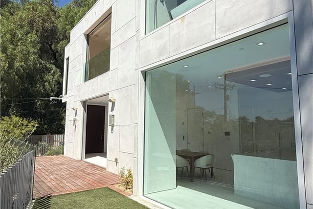 3901 Avenida Del Sol, Studio City, CA 91604 — photo 19 of 39
