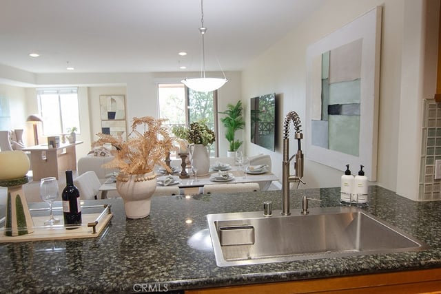 931 E Walnut Street 316, Pasadena, CA 91106 — photo 12 of 32