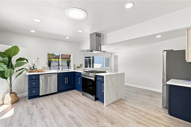 5847 Texhoma Avenue, Encino, CA 91316 — photo 10 of 23