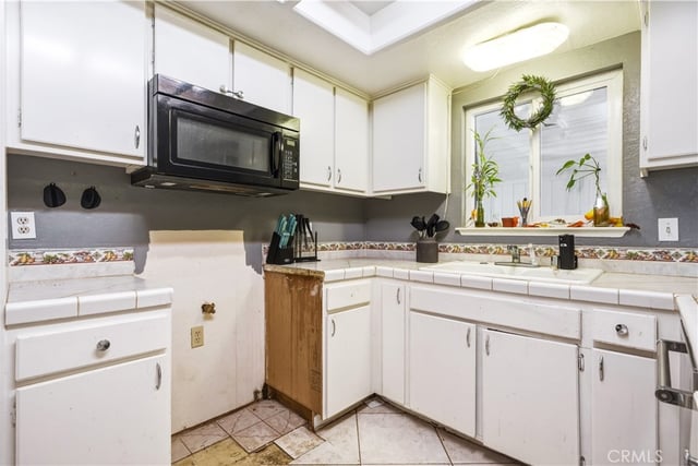 17307 Longmeadow Avenue, Palmdale, CA 93591 — photo 11 of 49