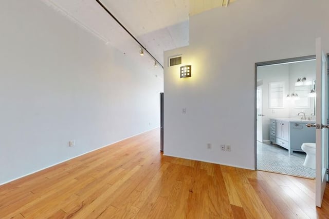 420 S San Pedro Street 421, Los Angeles, CA 90013 — photo 13 of 39