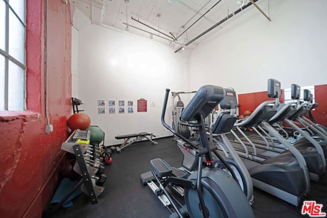 420 S San Pedro Street 421, Los Angeles, CA 90013 — photo 32 of 39