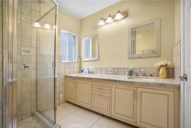1025 E San Jose Ave, Burbank, CA 91501 — photo 6 of 9