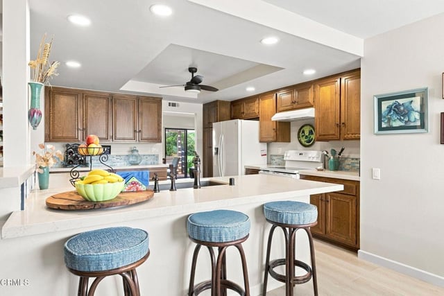 42062 Village 42, Camarillo, CA 93012 — photo 16 of 45