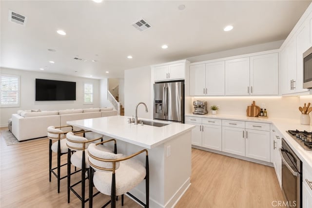 23201 W Canterbury, West Hills, CA 91307 — photo 6 of 24