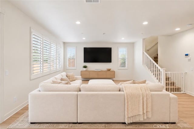 23201 W Canterbury, West Hills, CA 91307 — photo 7 of 24