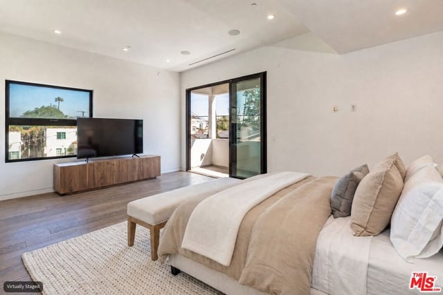 458 S Sycamore Avenue, Los Angeles, CA 90036 — photo 18 of 30
