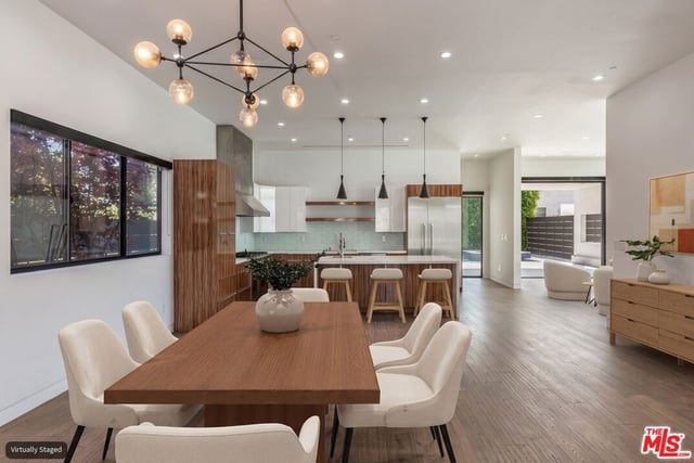 458 S Sycamore Avenue, Los Angeles, CA 90036 — photo 3 of 30